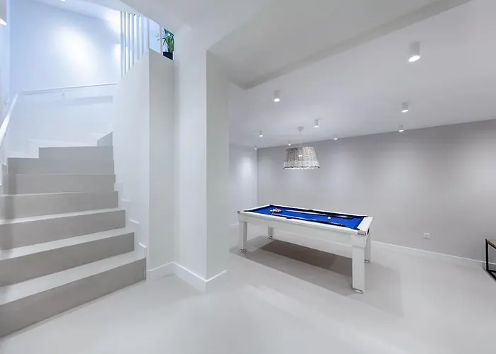 Rosemari Villa *
