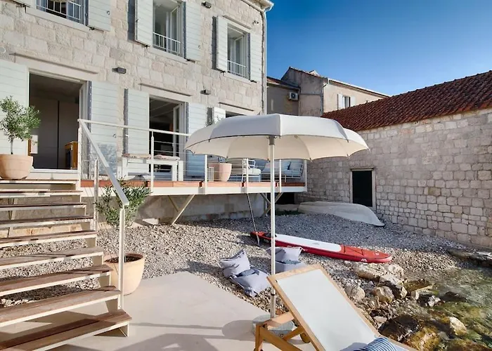 Rosemari Villa *